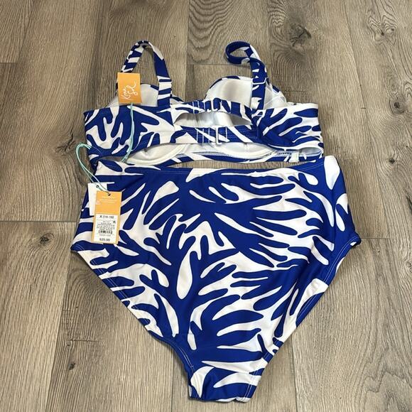 Kona Sol Blue and White Bikini with Summer Coral Print Underwire Swim Suit Set - Picture 6 of 12